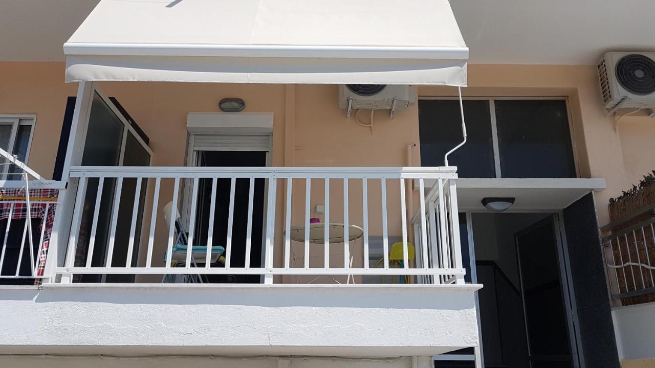 Eva Beach Studio Néa Péramos Екстериор снимка